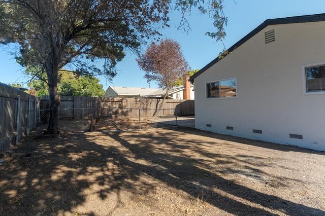 7737 Quinby Way, Sacramento, CA 95823