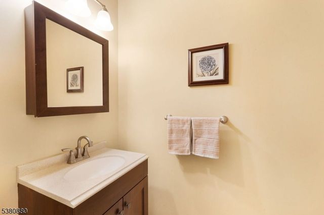 7 Hughes Road, Bridgewater Twp., NJ 08807