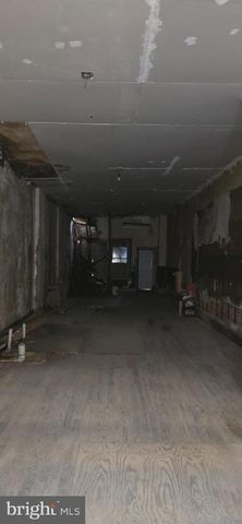 6124 MARKET ST, Philadelphia, PA 19139