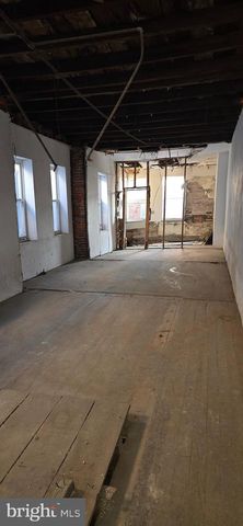 6124 MARKET ST, Philadelphia, PA 19139