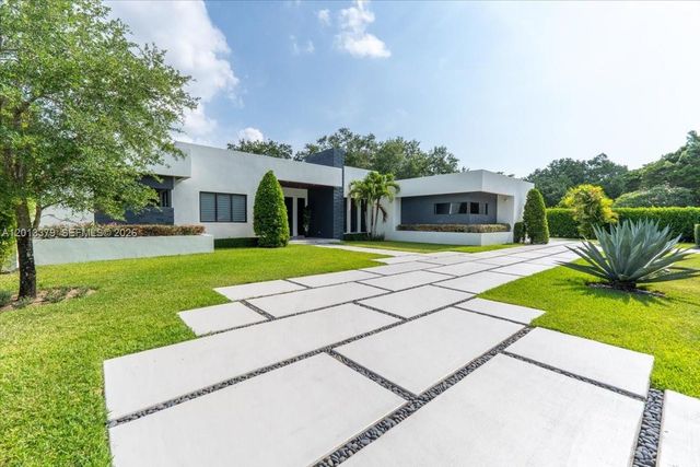 6785 SW 99th Ter, Pinecrest, FL 33156