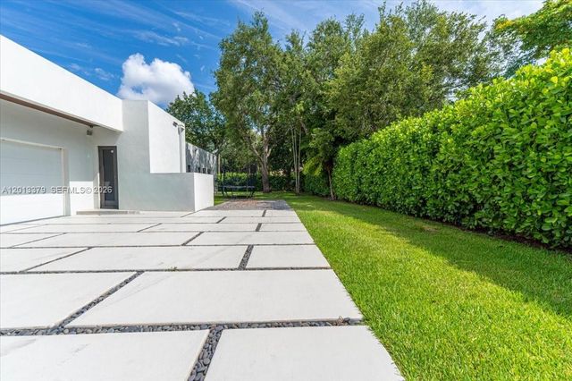 6785 SW 99th Ter, Pinecrest, FL 33156