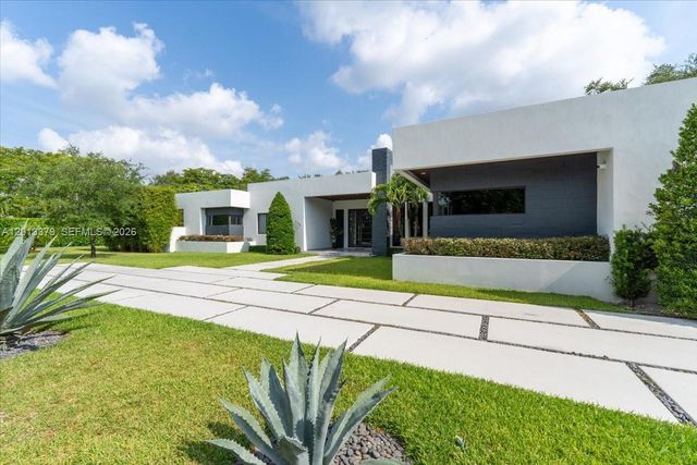 6785 SW 99th Ter, Pinecrest, FL 33156