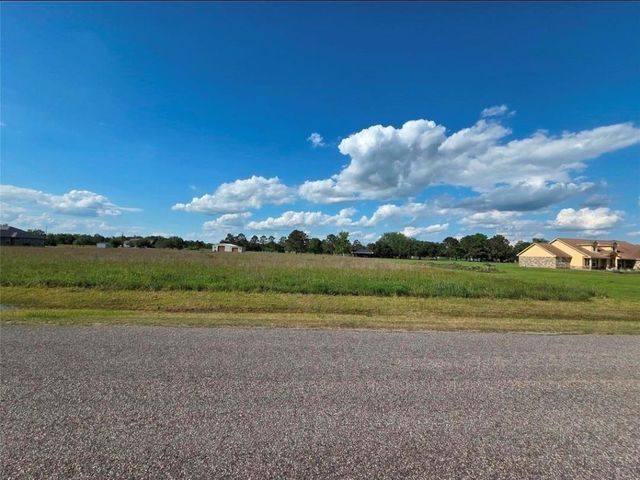 197 Avenue C, Alvin, TX 77511