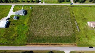 197 Avenue C, Alvin, TX 77511