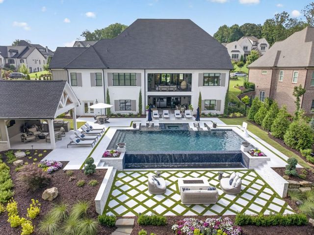2072 Covered Bridge Drive, Braselton, GA 30517