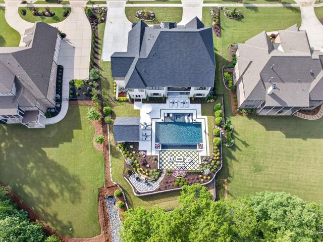 2072 Covered Bridge Drive, Braselton, GA 30517
