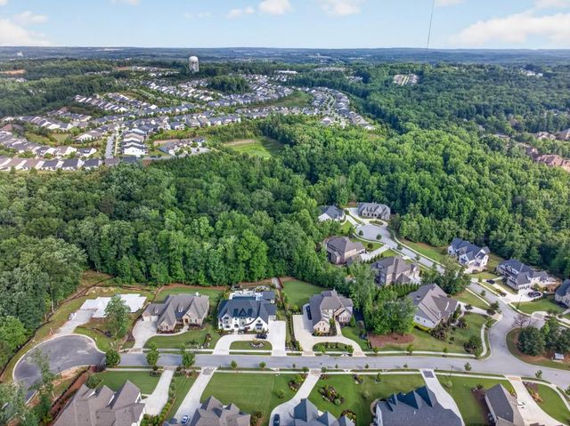 2072 Covered Bridge Drive, Braselton, GA 30517