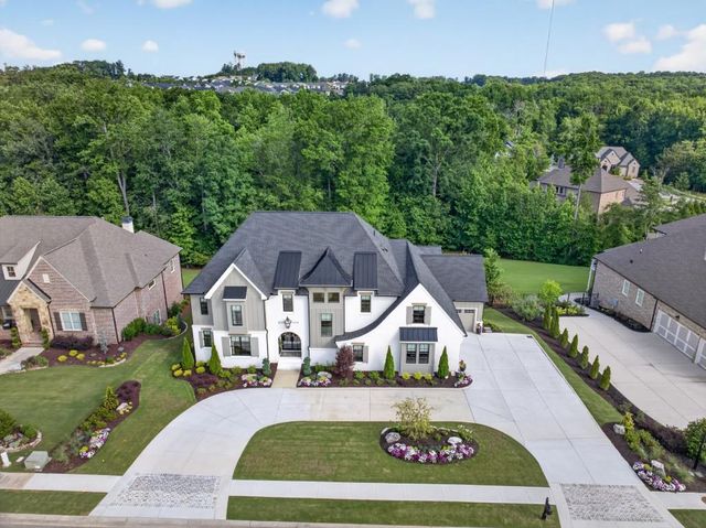 2072 Covered Bridge Drive, Braselton, GA 30517