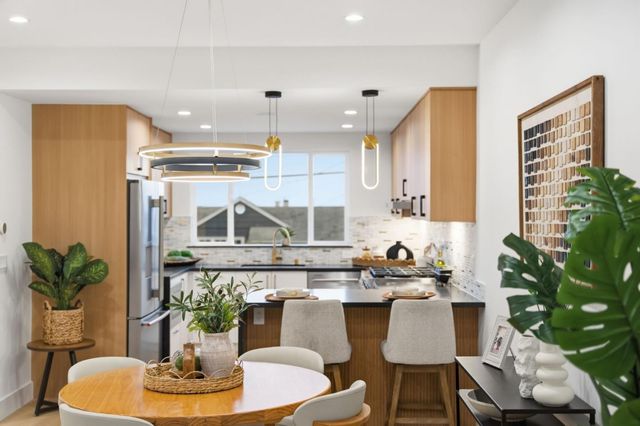 2470 43rd Avenue, San Francisco, CA 94116
