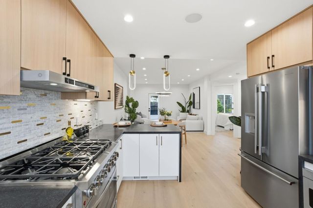 2470 43rd Avenue, San Francisco, CA 94116