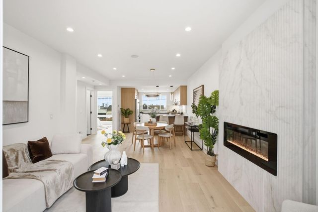 2470 43rd Avenue, San Francisco, CA 94116