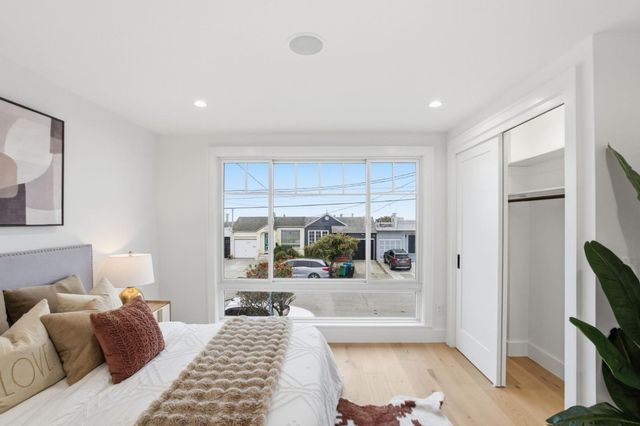 2470 43rd Avenue, San Francisco, CA 94116