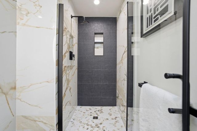 2470 43rd Avenue, San Francisco, CA 94116