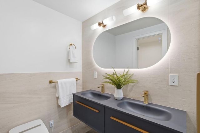 2470 43rd Avenue, San Francisco, CA 94116