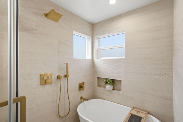 2470 43rd Avenue, San Francisco, CA 94116