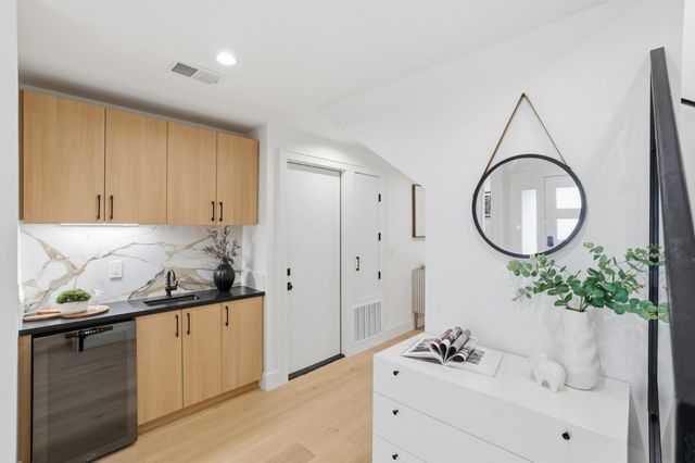 2470 43rd Avenue, San Francisco, CA 94116