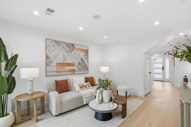 2470 43rd Avenue, San Francisco, CA 94116