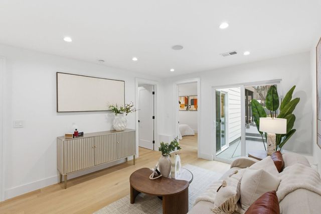 2470 43rd Avenue, San Francisco, CA 94116