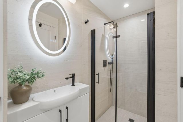 2470 43rd Avenue, San Francisco, CA 94116