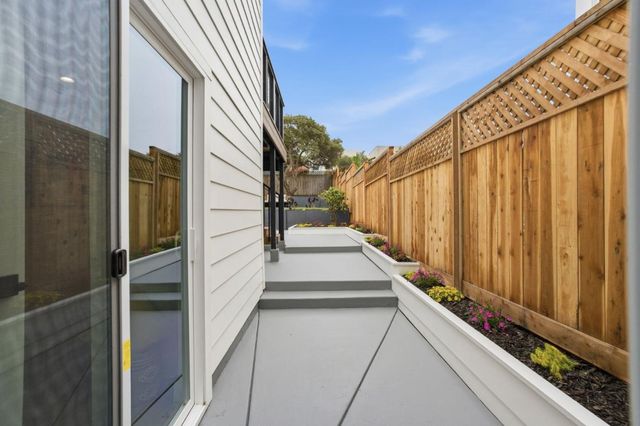2470 43rd Avenue, San Francisco, CA 94116