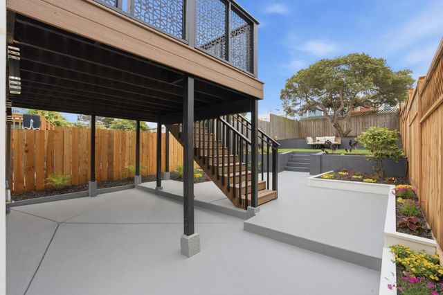 2470 43rd Avenue, San Francisco, CA 94116