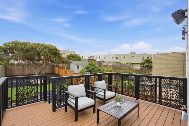 2470 43rd Avenue, San Francisco, CA 94116