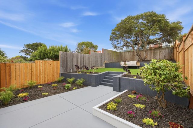 2470 43rd Avenue, San Francisco, CA 94116
