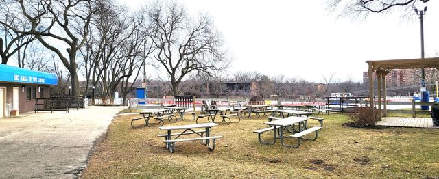 1607 E Maple Terrace 2D, Lisle, IL 60532