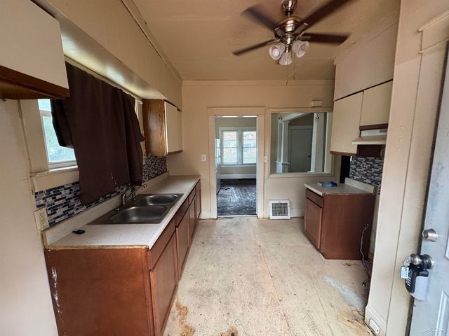 412 S 15th Street, Saginaw, MI 48601