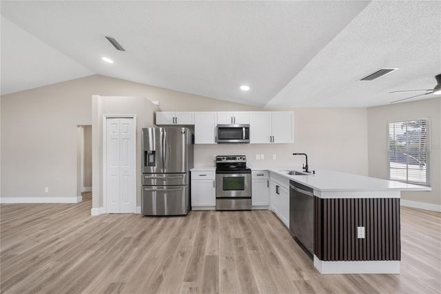 26939 HONEYMOON AVENUE, Leesburg, FL 34748