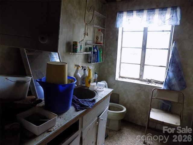 2605 Lowell Road, Gastonia, NC 28054