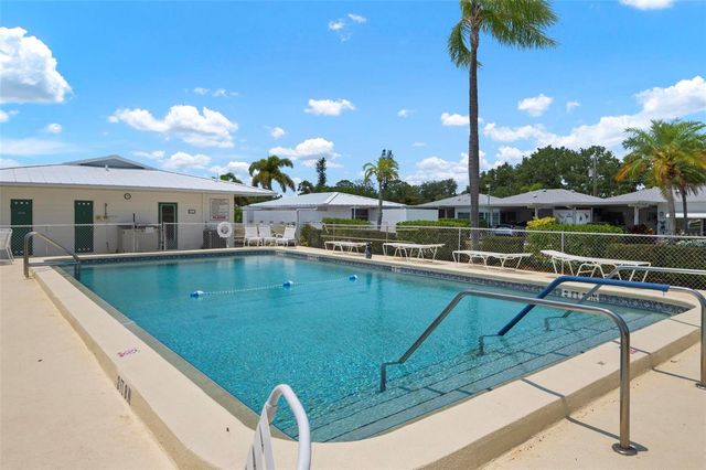 1040 COCKRILL STREET, Venice, FL 34285