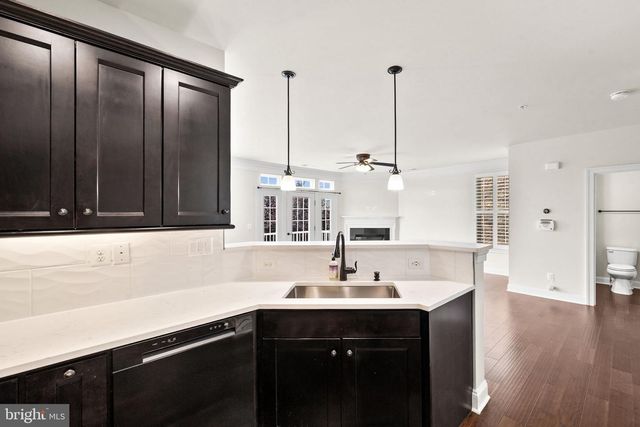 42572 WILDLY TER, Ashburn, VA 20148