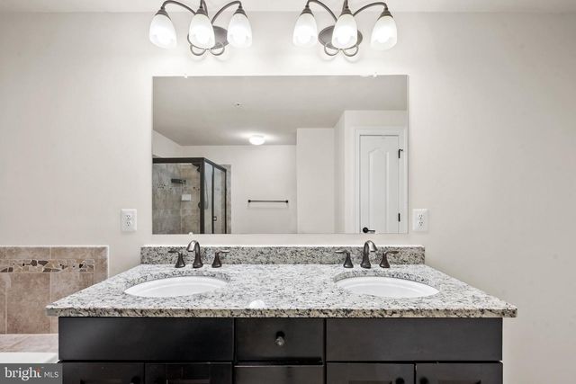 42572 WILDLY TER, Ashburn, VA 20148