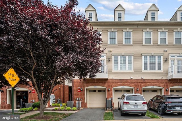 42572 WILDLY TER, Ashburn, VA 20148