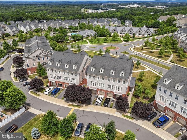 42572 WILDLY TER, Ashburn, VA 20148