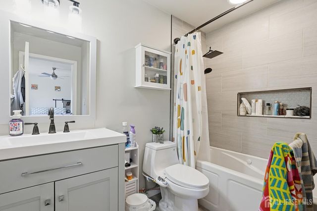 23 Scotto Place, South Brunswick, NJ 08810