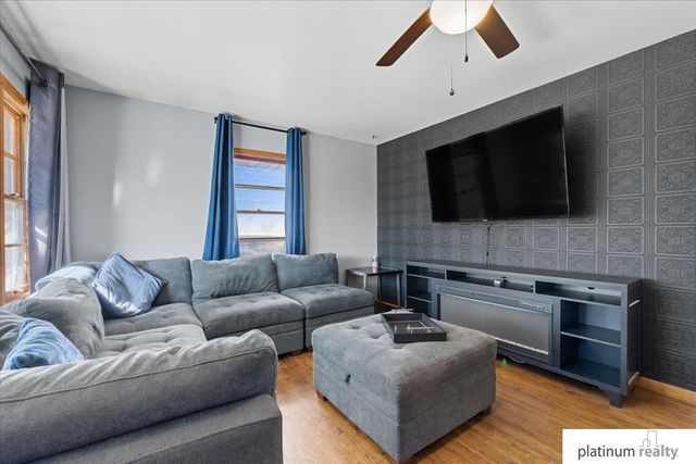 6320 Pratt Street, Omaha, NE 68104