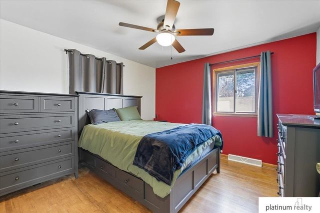 6320 Pratt Street, Omaha, NE 68104