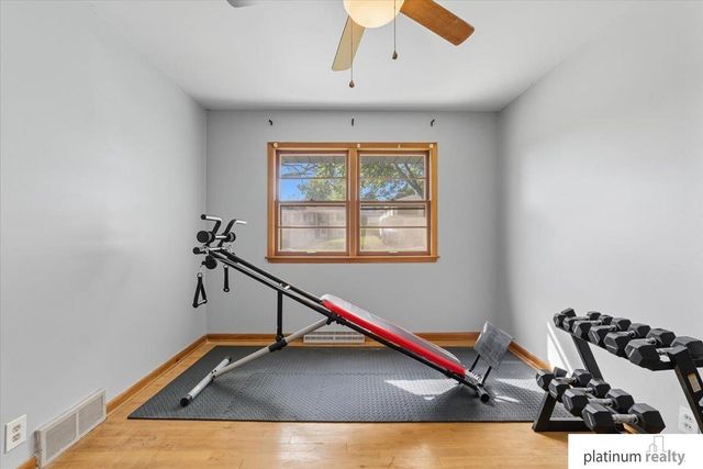 6320 Pratt Street, Omaha, NE 68104