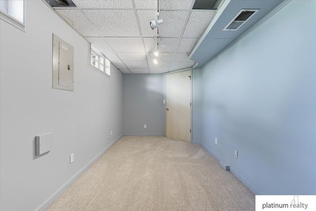 6320 Pratt Street, Omaha, NE 68104