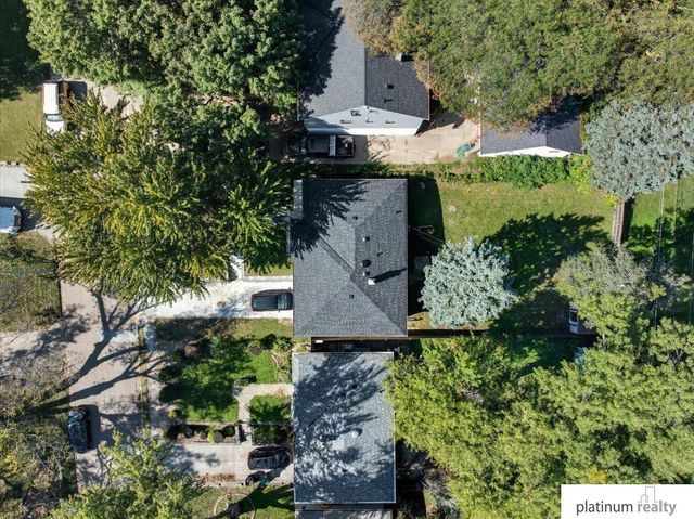 6320 Pratt Street, Omaha, NE 68104