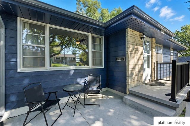 6320 Pratt Street, Omaha, NE 68104