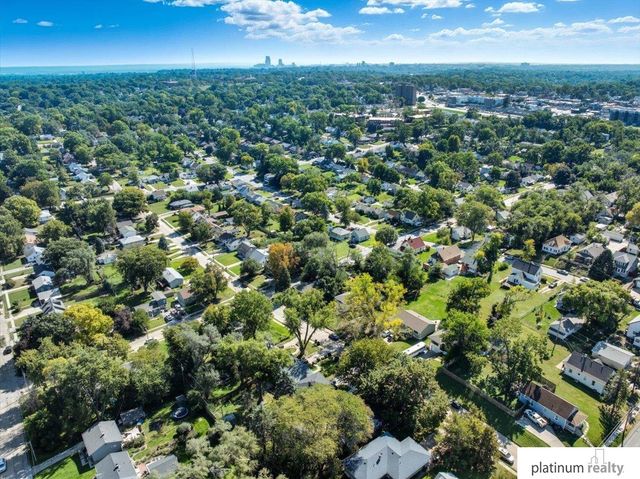 6320 Pratt Street, Omaha, NE 68104