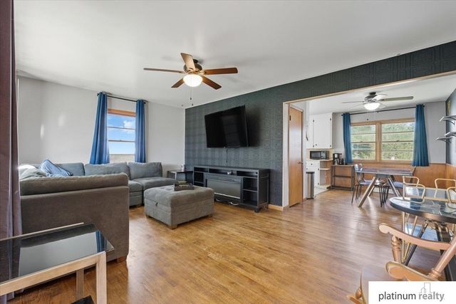 6320 Pratt Street, Omaha, NE 68104