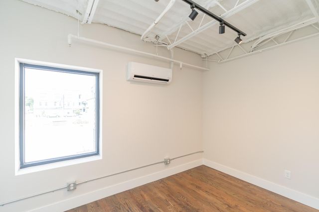 614 E Main St # 205, Chattanooga, TN 37408