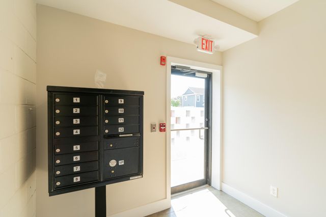 614 E Main St # 205, Chattanooga, TN 37408