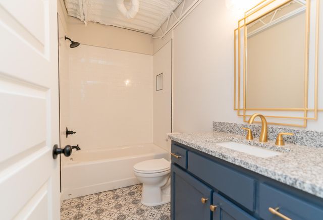 614 E Main St # 205, Chattanooga, TN 37408