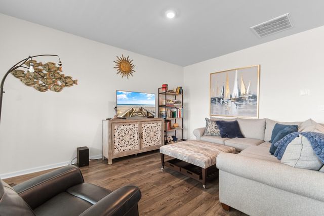 1143 Sennema Circle, Myrtle Beach, SC 29588